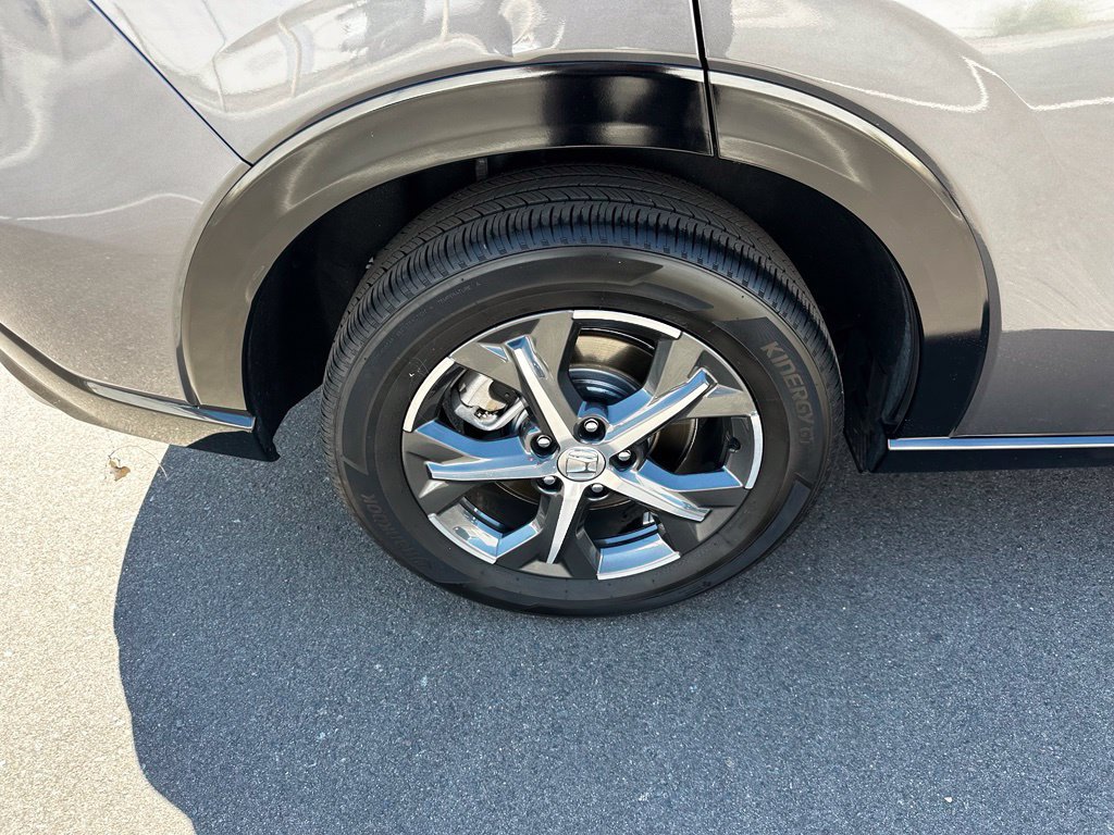 Certified 2025 Honda HR-V EX-L image 11