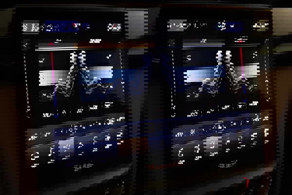 Used 2023 Maserati Quattroporte Modena Q4 image 49