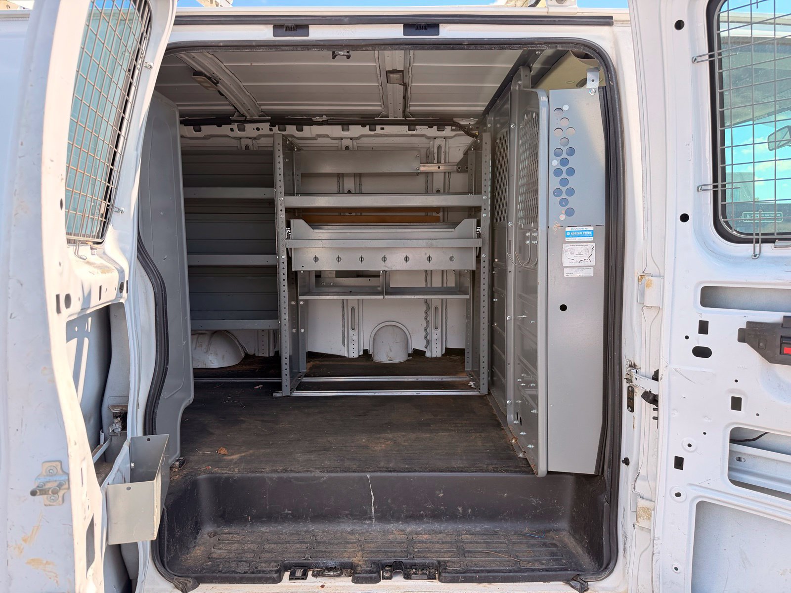 Used 2016 Chevrolet Express 2500 RWD image 22