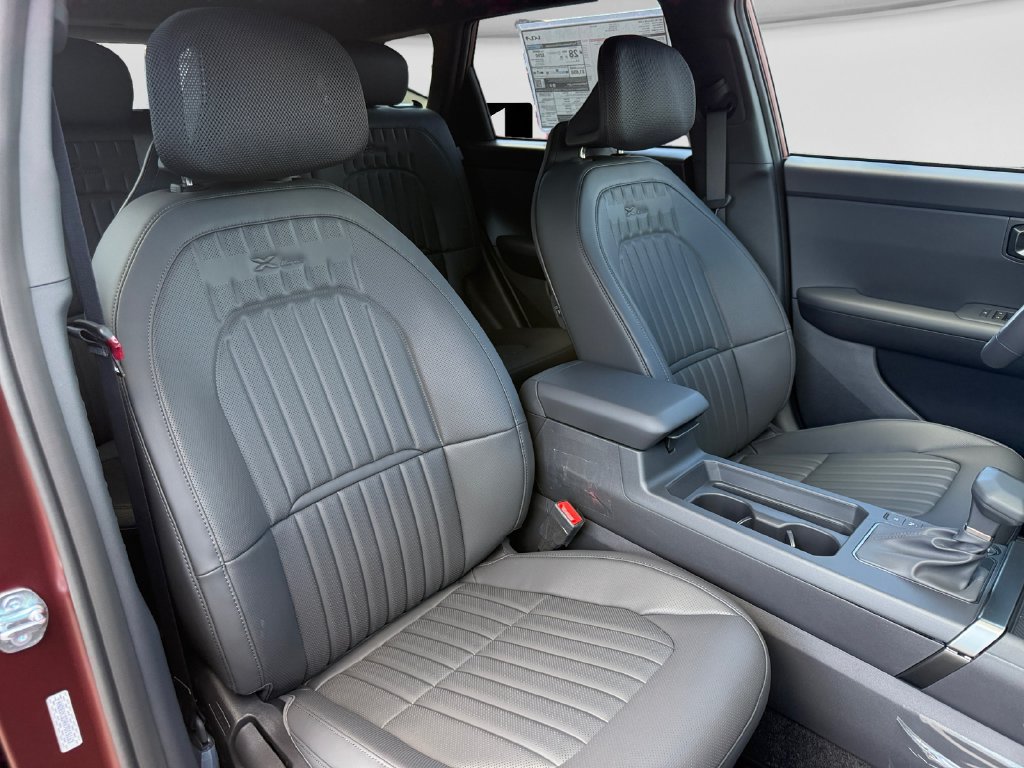 New 2027 Kia Seltos X-Line S w/ X-Line S Premium Package AWD/4WD image 16