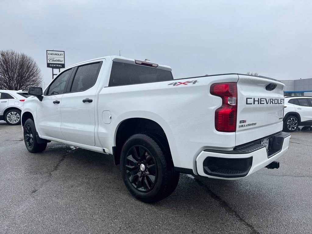 Used 2024 Chevrolet Silverado 1500 Custom image 4
