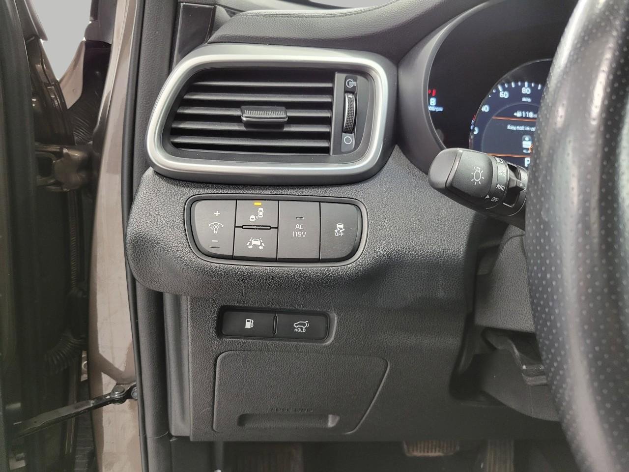 Used 2019 Kia Sorento SX w/ SX Touring Package image 10