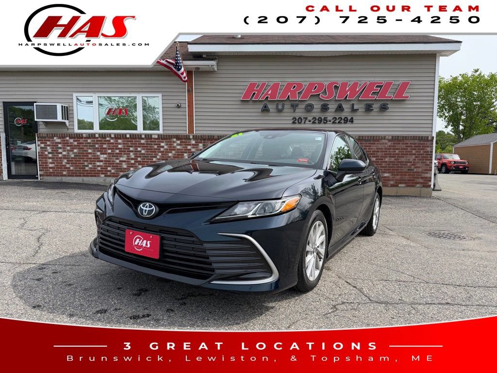 Used 2021 Toyota Camry LE w/ Carpet Mat Package (TMS)