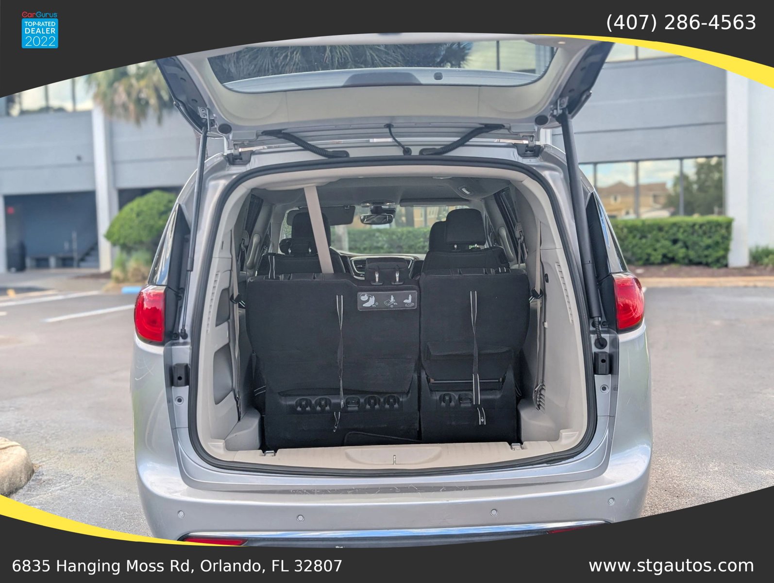 Used 2017 Chrysler Pacifica Touring-L Plus w/ Advanced Safetytec Group FWD image 38