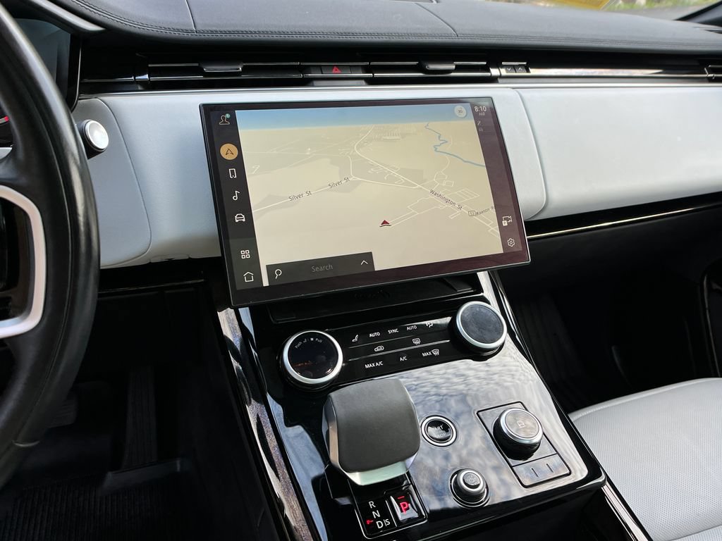 Used 2023 Land Rover Range Rover Sport SE AWD/4WD image 16
