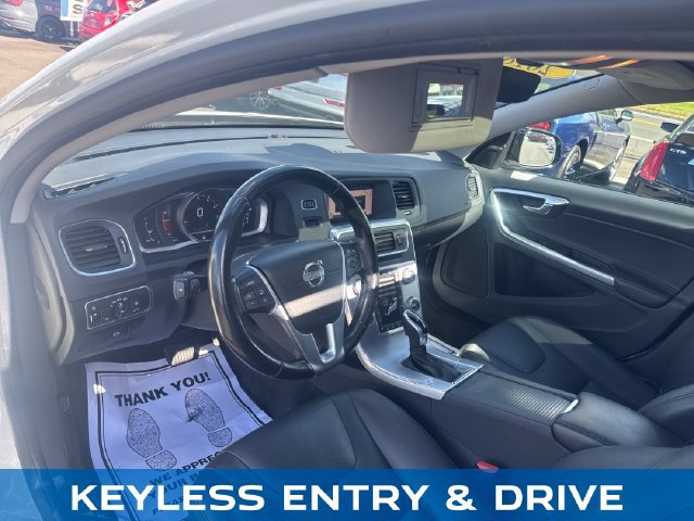 Used 2018 Volvo V60 T5 Cross Country w/ Convenience Package AWD/4WD image 13