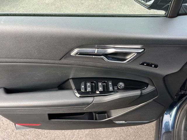 Used 2023 Kia Sportage SX Prestige image 16