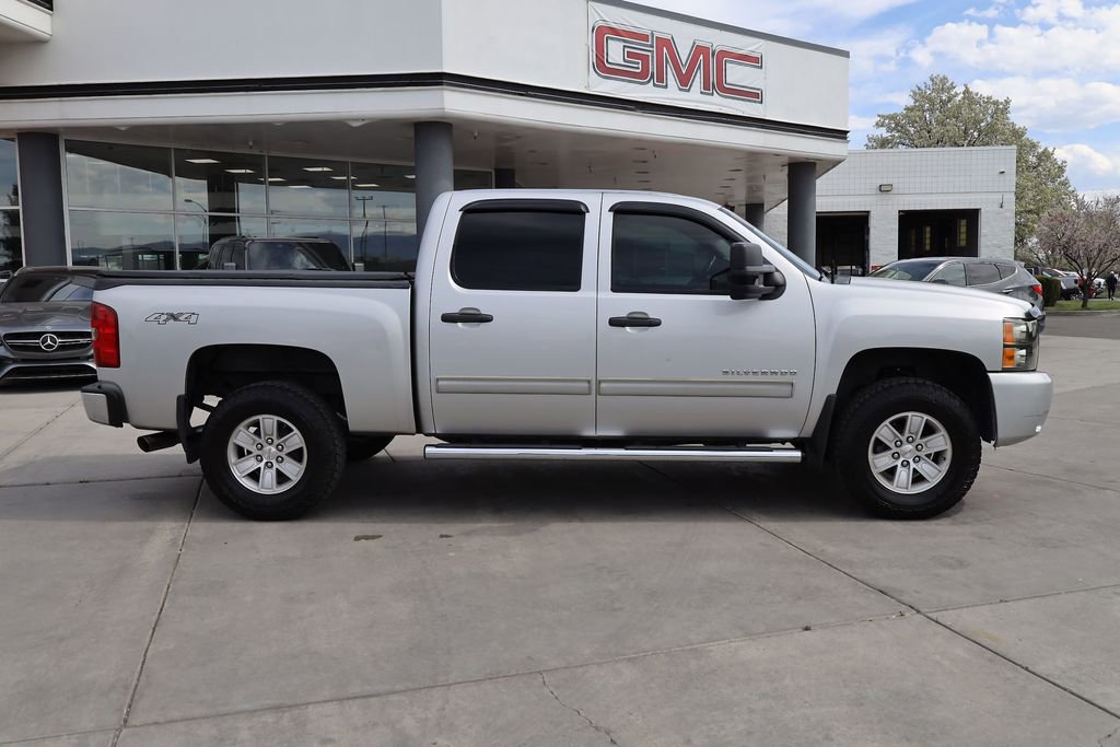 Used 2011 Chevrolet Silverado 1500 LT w/ All-Star Edition image 7