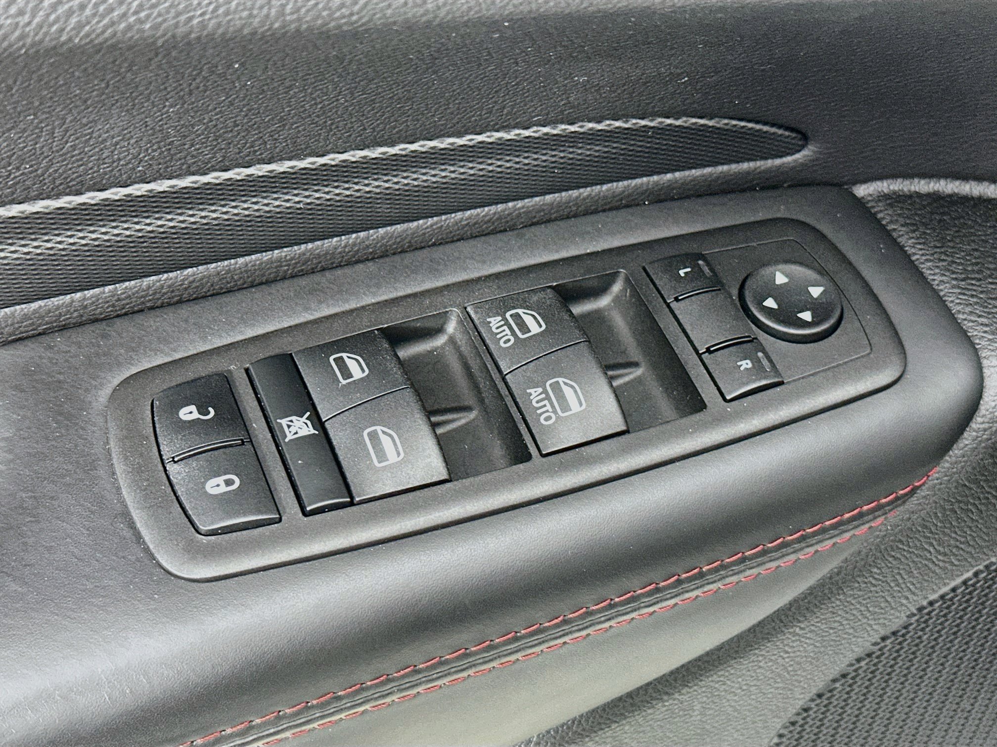 Used 2023 Dodge Durango R/T RWD image 18