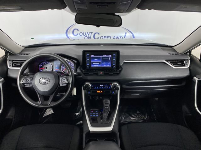 Used 2019 Toyota RAV4 LE AWD/4WD image 12