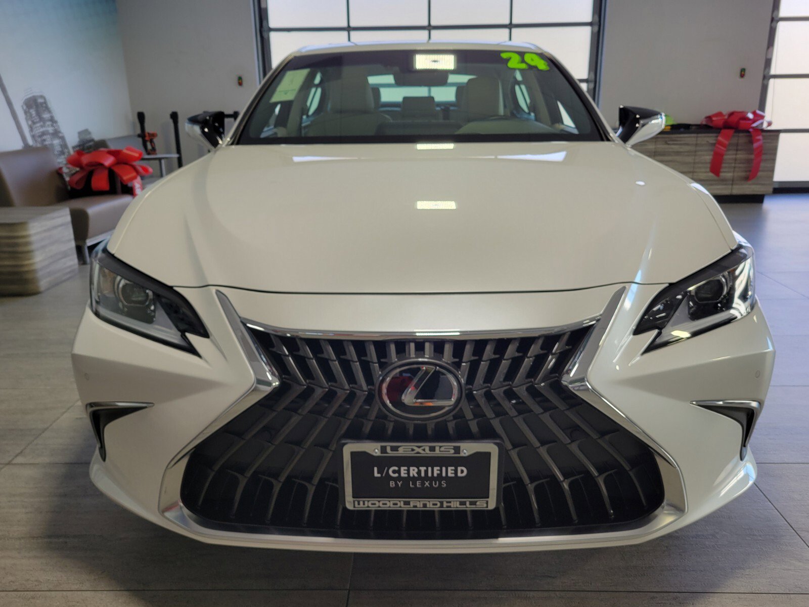 Certified 2024 Lexus ES 350 w/ Premium Package image 9