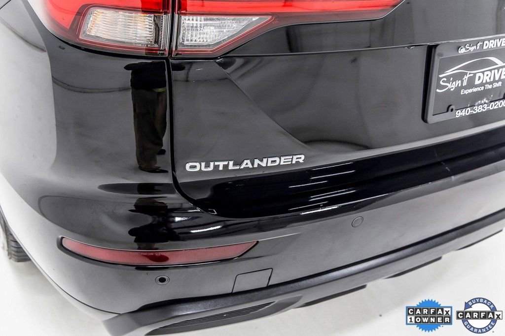 Used 2024 Mitsubishi Outlander ES image 10
