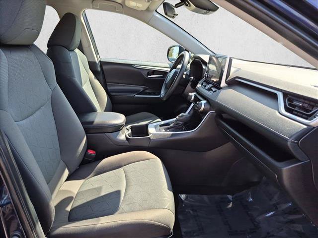 Used 2024 Toyota RAV4 XLE FWD image 20