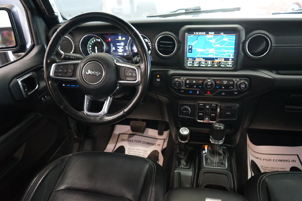 Used 2023 Jeep Wrangler Unlimited Sahara w/ Cold Weather Group AWD/4WD image 12