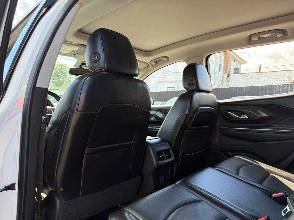 Used 2022 GMC Terrain SLT w/ Infotainment Package II AWD/4WD image 33