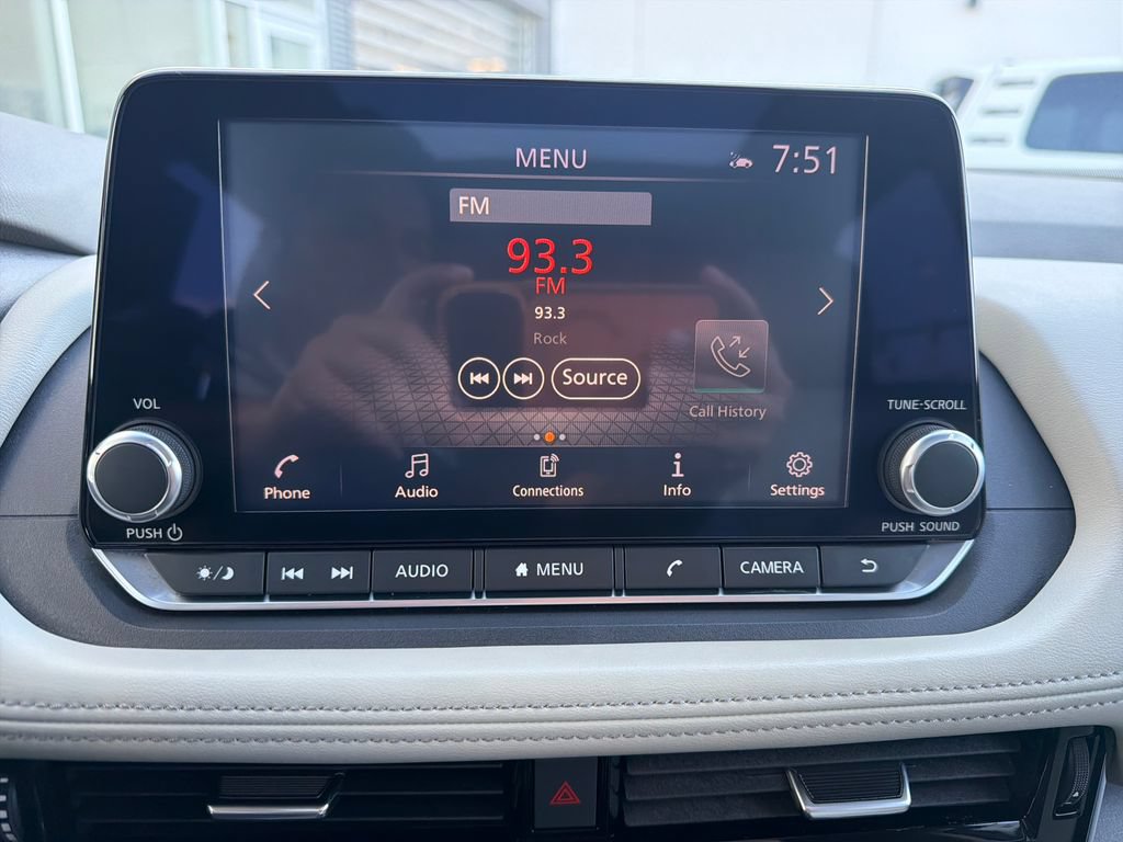 Used 2021 Nissan Rogue SV w/ Premium Package AWD/4WD image 19