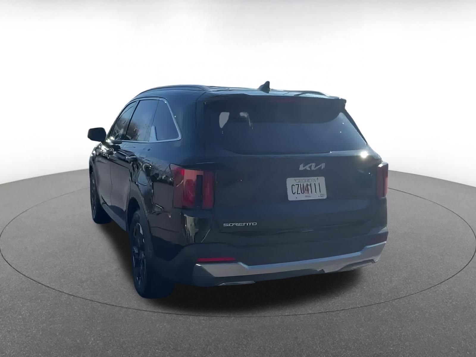 Used 2024 Kia Sorento S image 15