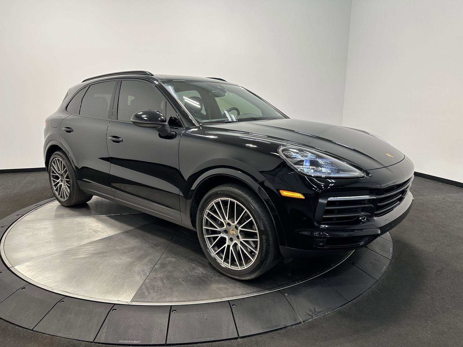 Used 2022 Porsche Cayenne Platinum Edition image 9