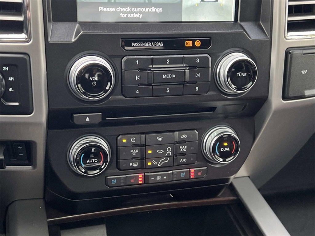 Used 2017 Ford F350 Platinum w/ Platinum Ultimate Package image 22