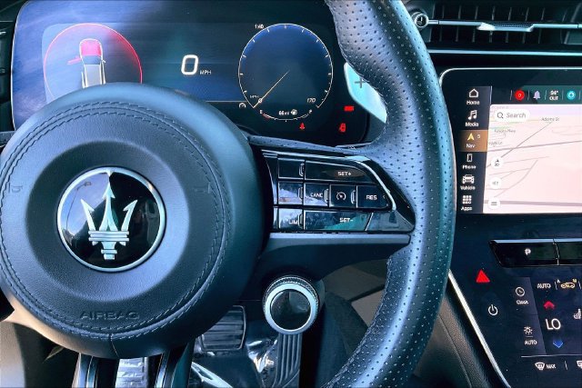 Used 2024 Maserati Grecale GT AWD/4WD image 19