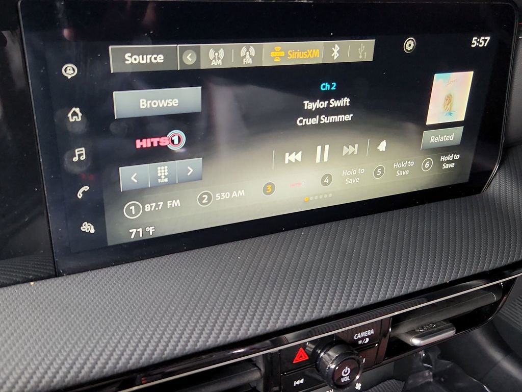 Certified 2025 Nissan Kicks SR image 33