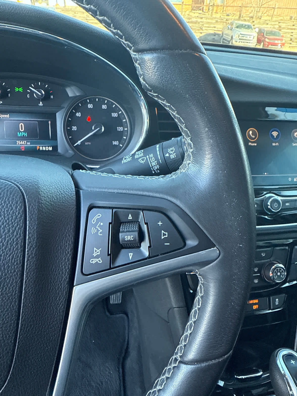 Used 2022 Buick Encore Preferred w/ Safety Package image 21