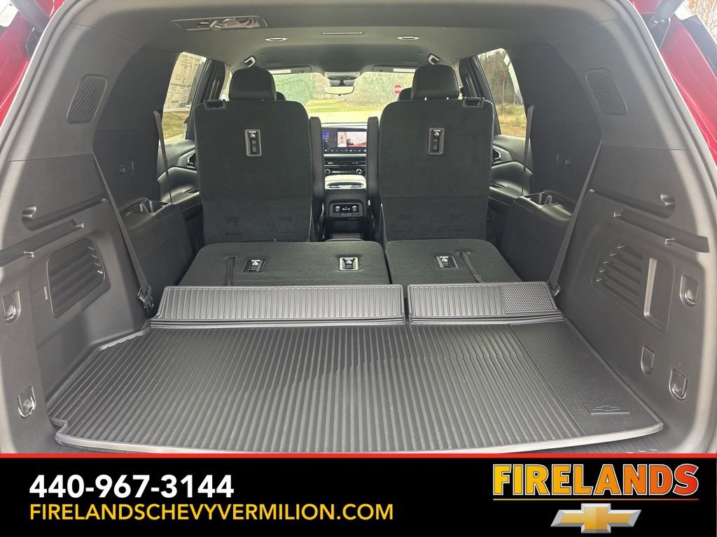 New 2026 Chevrolet Traverse LT w/ Driver Confidence Package image 2