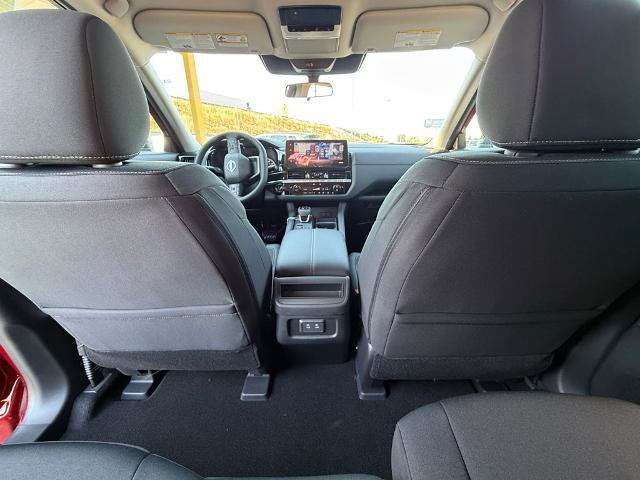 New 2026 Nissan Pathfinder SV image 13