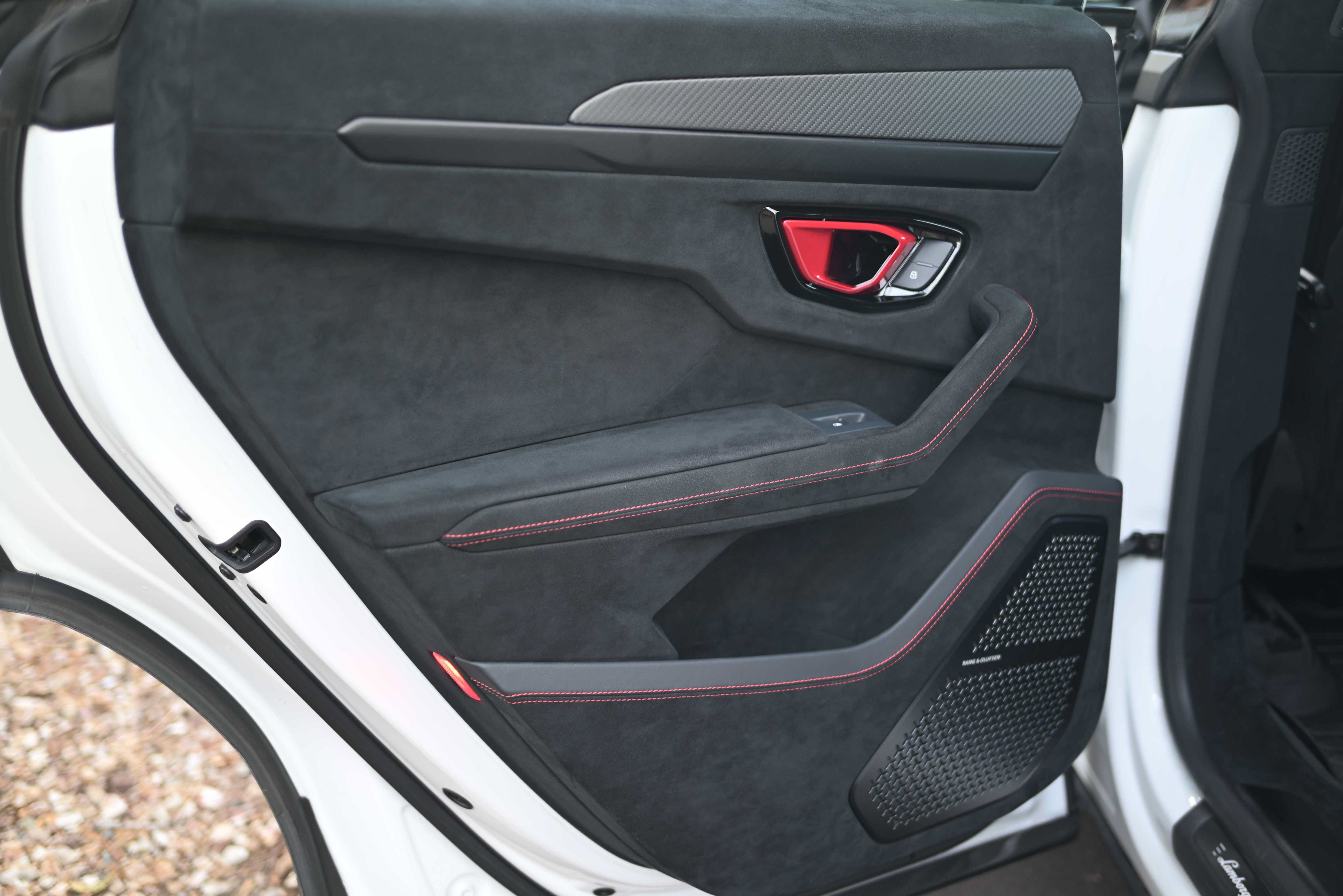 Used 2023 Lamborghini Urus Performante AWD/4WD image 19
