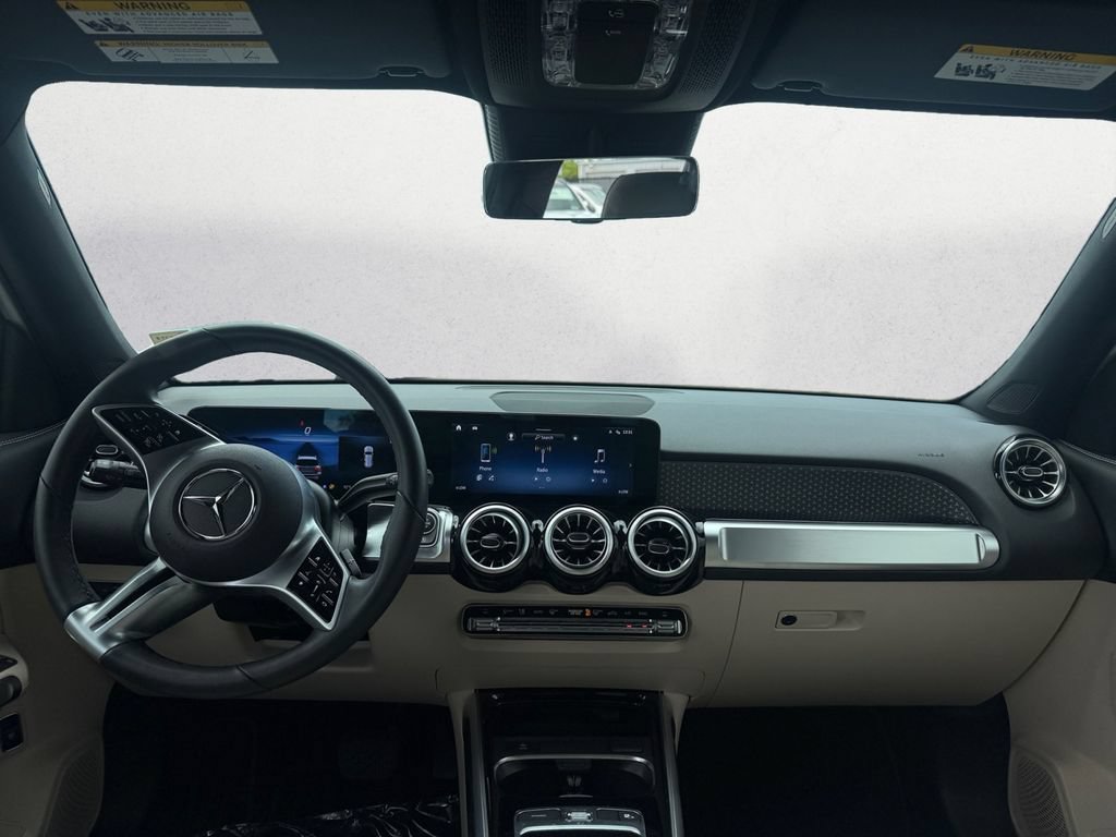 Certified 2025 Mercedes-Benz GLB 250 image 9