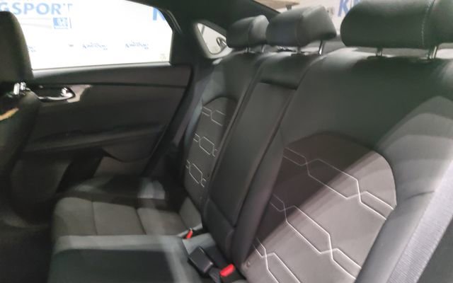 Used 2023 Kia Forte GT-Line w/ GT-Line Technology Package FWD image 16