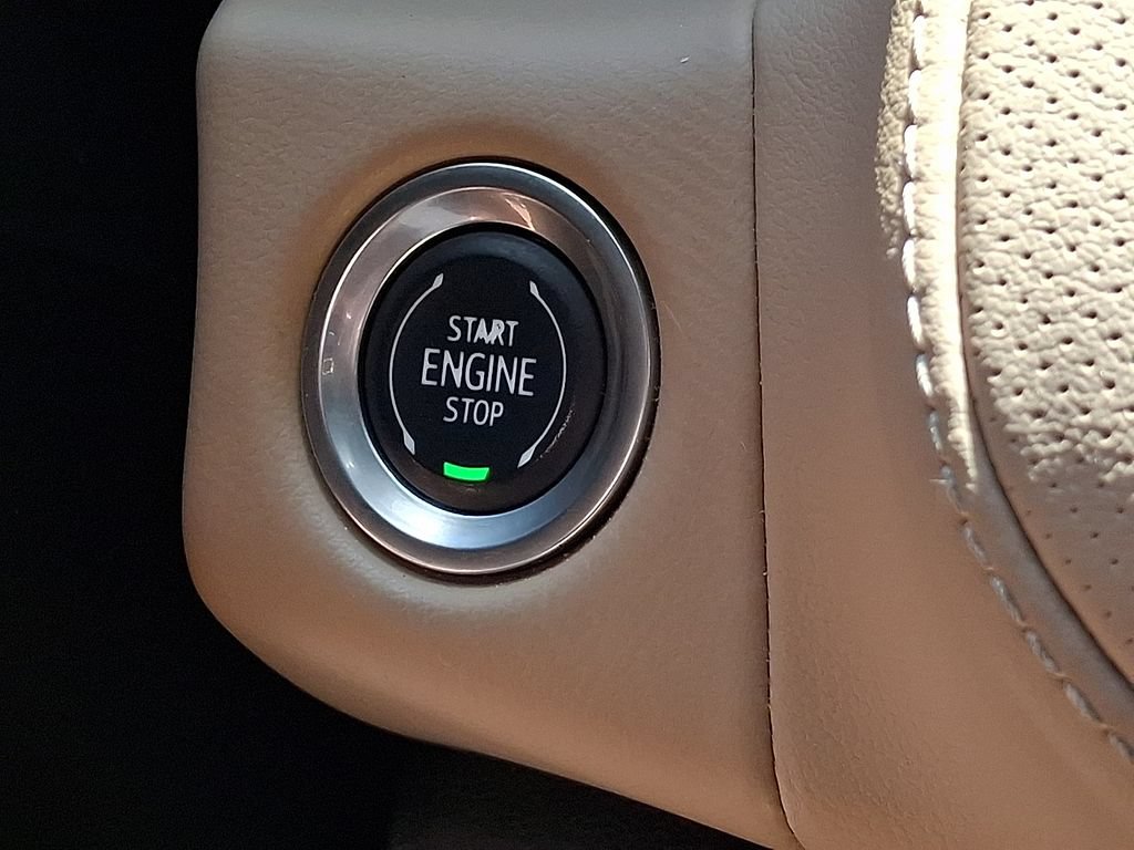 Used 2024 Chevrolet Suburban Premier AWD/4WD image 26