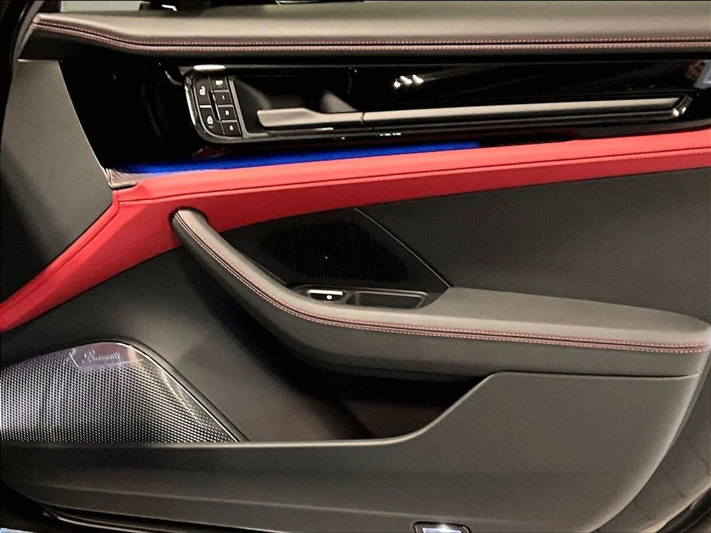 Certified 2025 Porsche Panamera GTS image 29