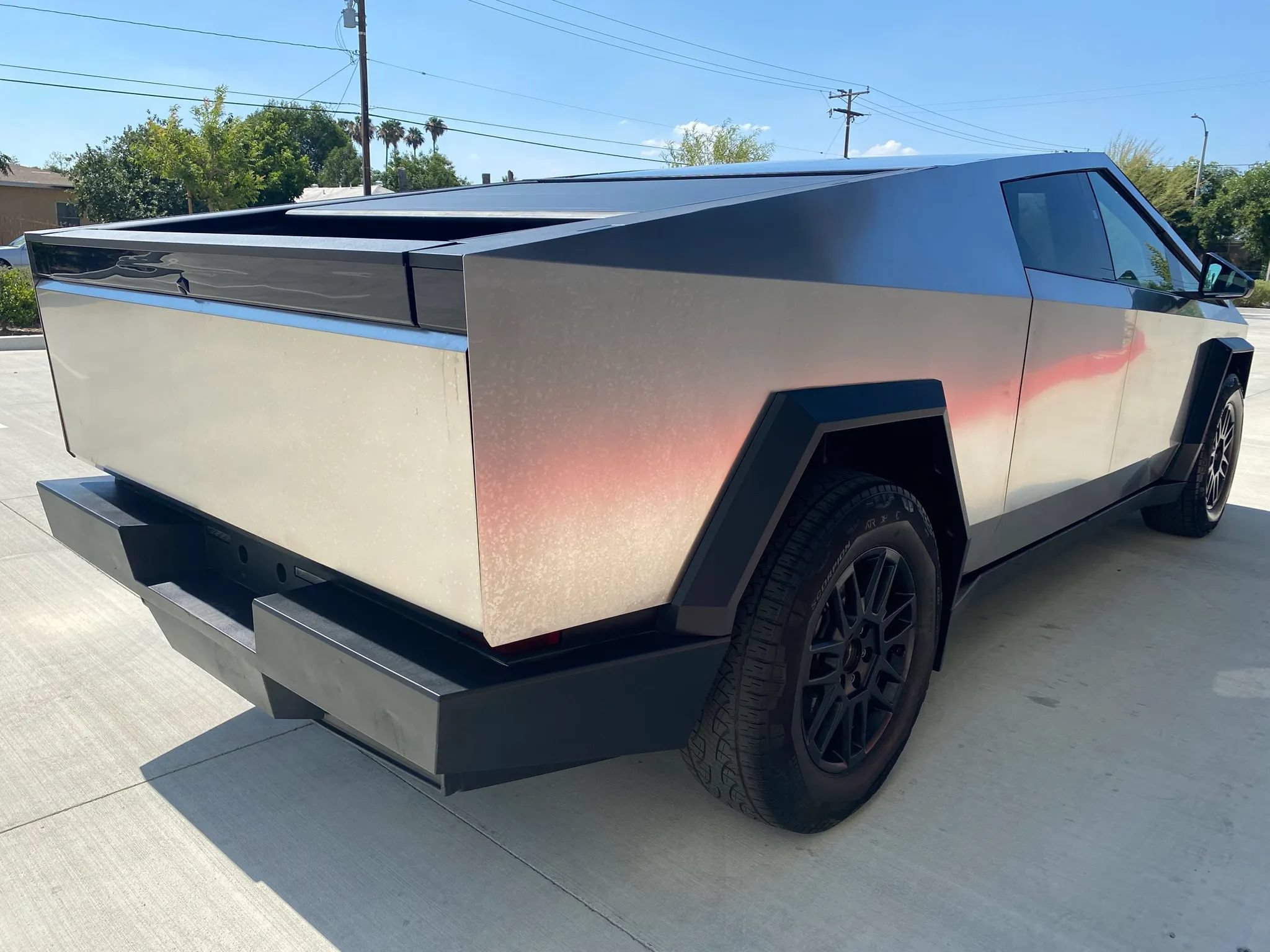 Used 2024 Tesla Cybertruck AWD Crew Cab image 6