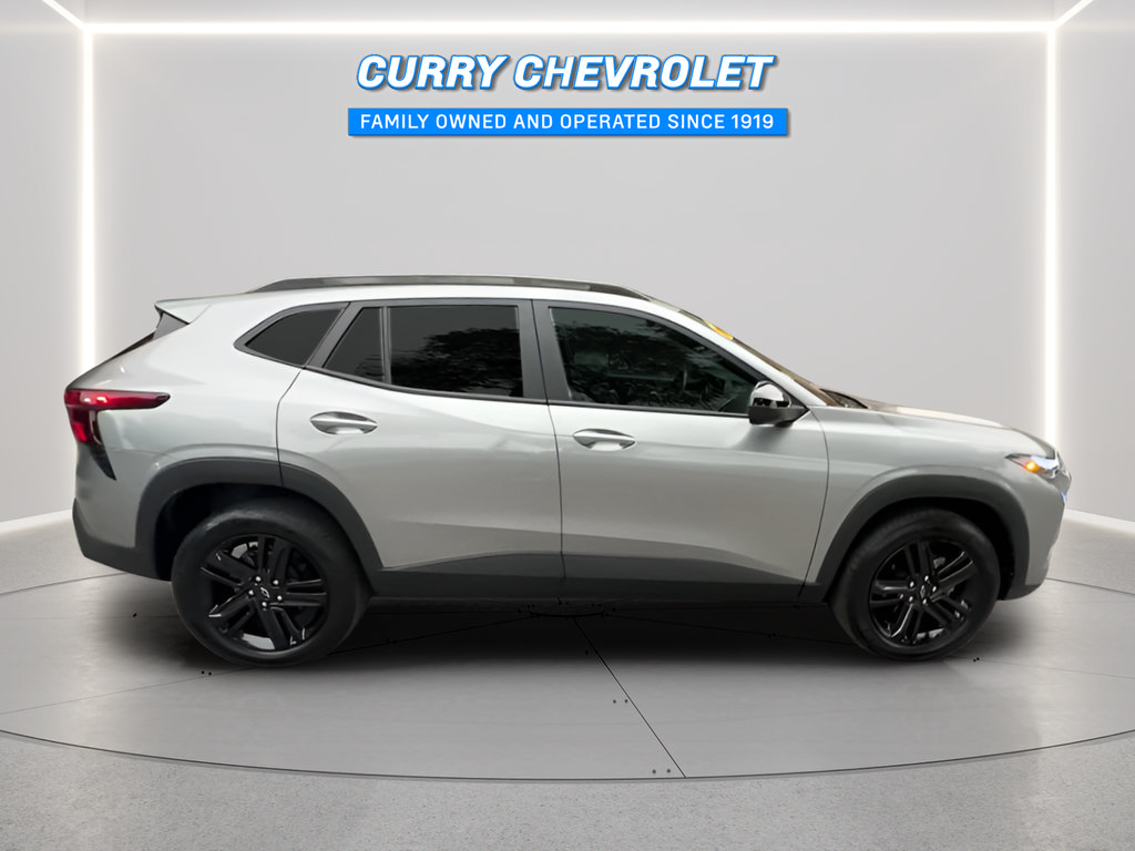 Used 2024 Chevrolet Trax ACTIV w/ Sunroof Package FWD image 14