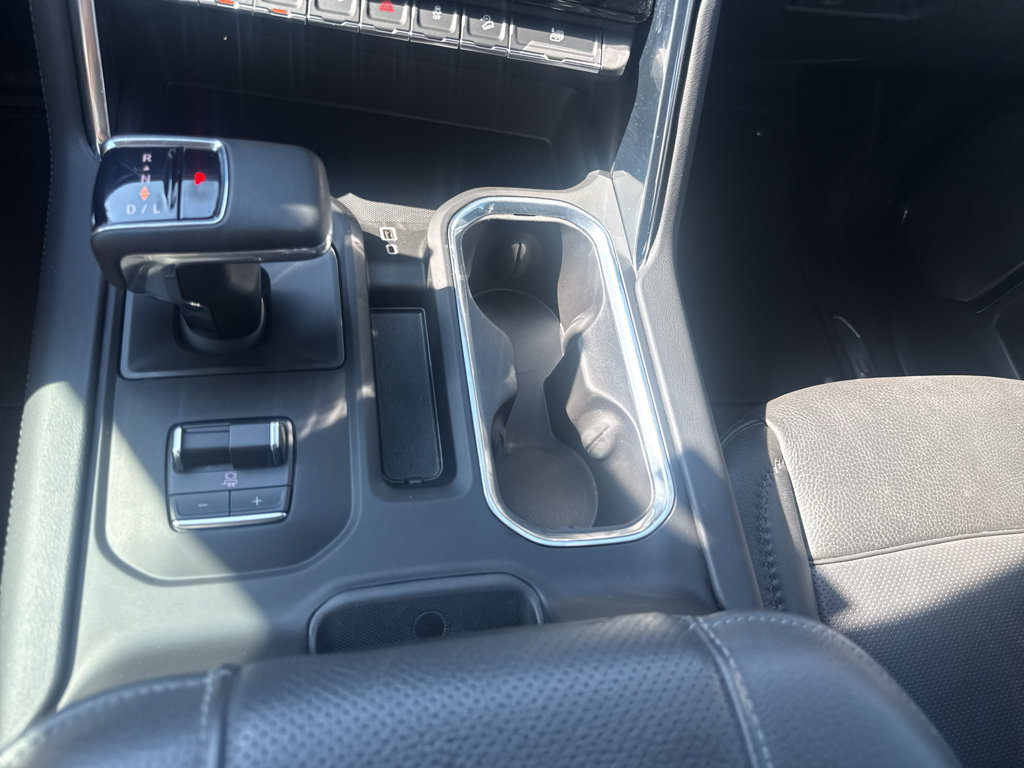 Used 2024 GMC Sierra 1500 Denali AWD/4WD image 24