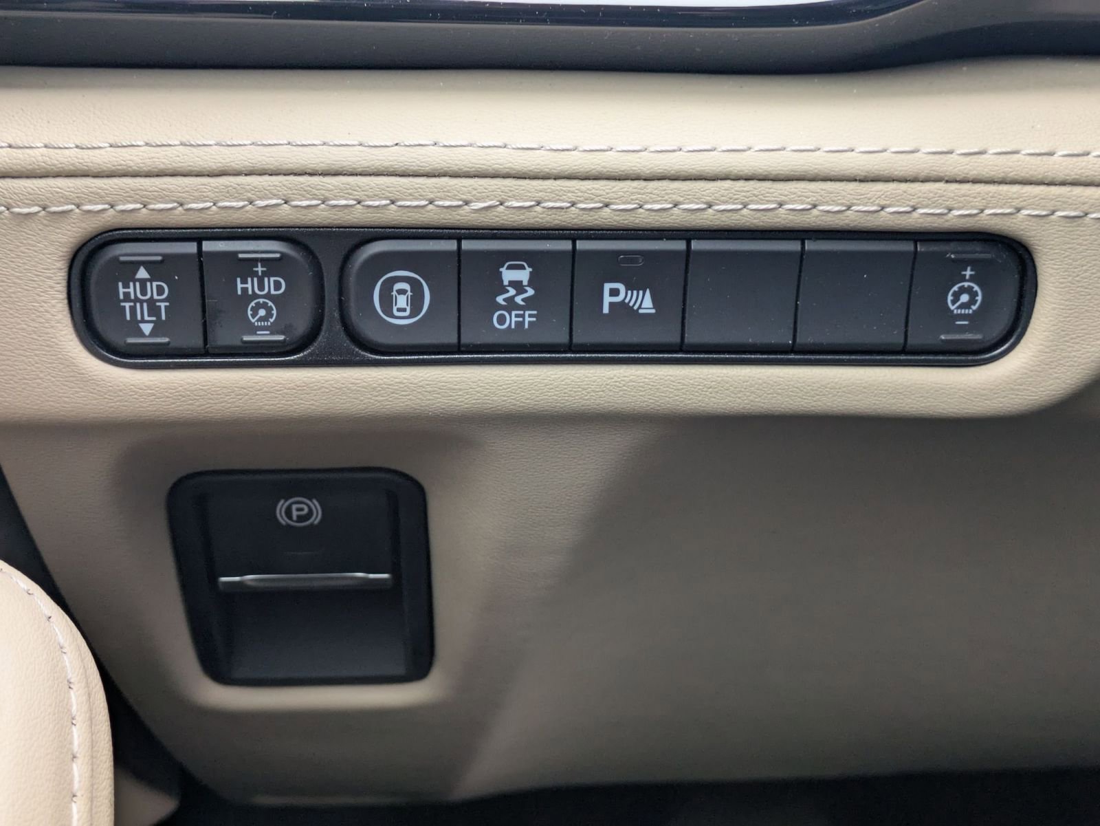 Certified 2023 Acura MDX SH-AWD w/ Advance Package image 18