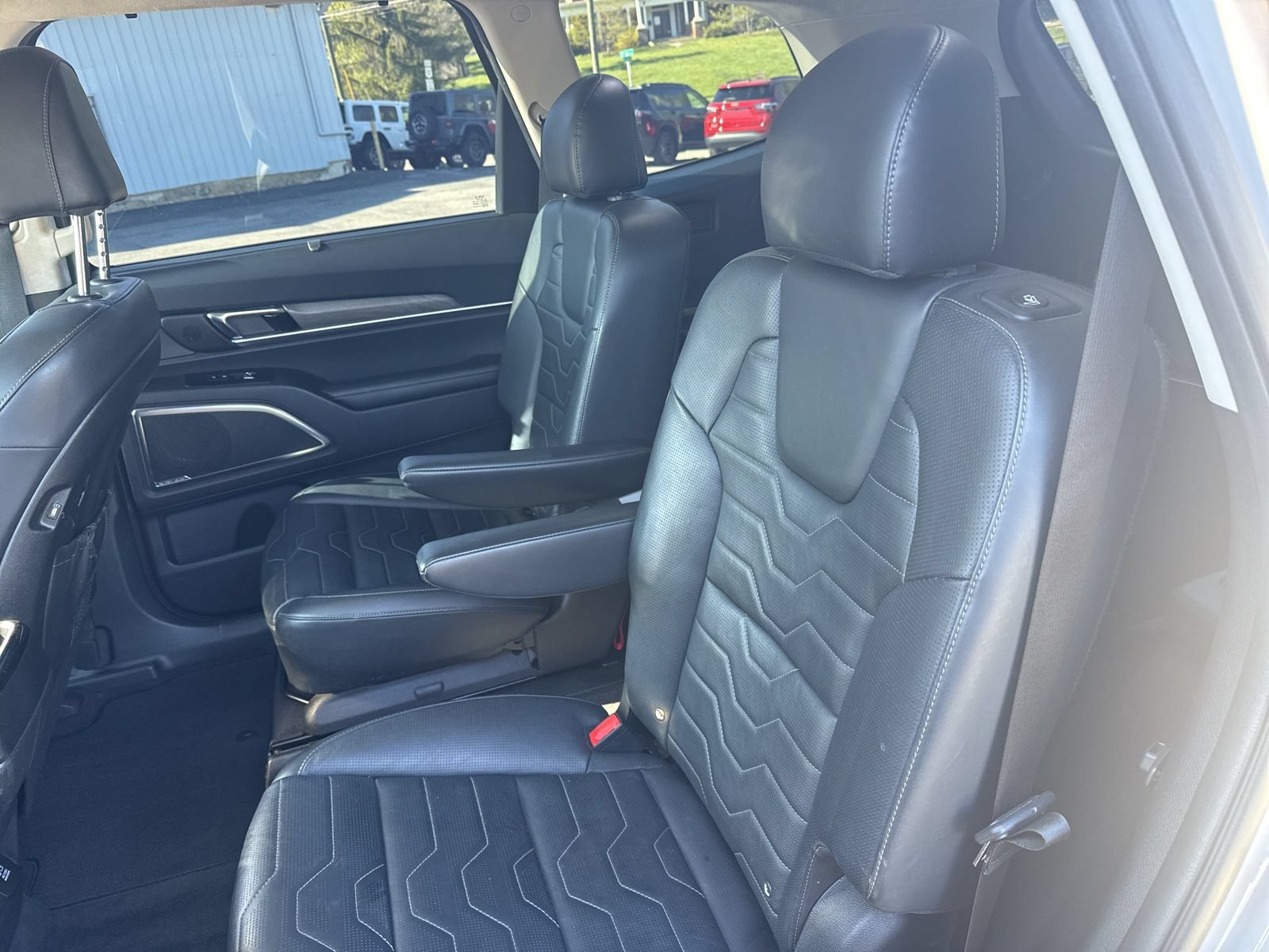 Used 2022 Kia Telluride SX w/ SX Prestige Package AWD/4WD image 10