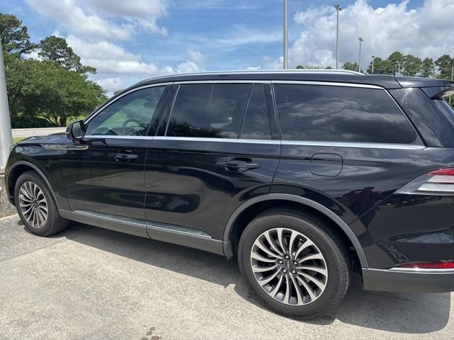 Used 2023 Lincoln Aviator Reserve w/ Elements Package Plus RWD image 2