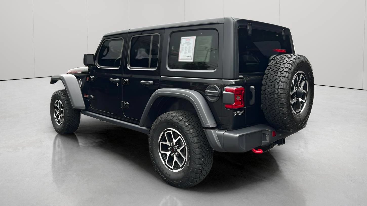 Used 2024 Jeep Wrangler Unlimited Rubicon w/ Dual Top Group AWD/4WD image 8