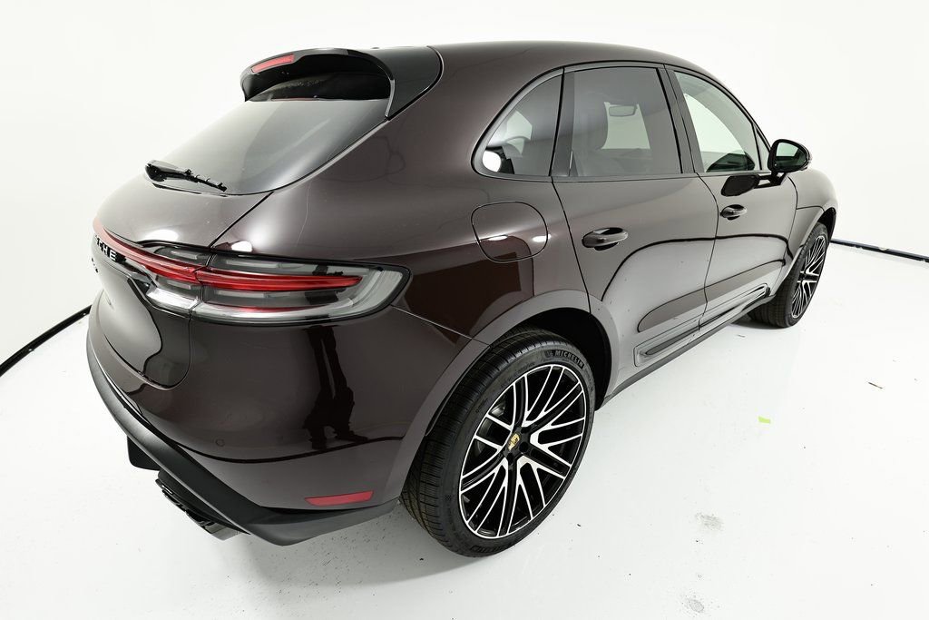 New 2026 Porsche Macan image 7