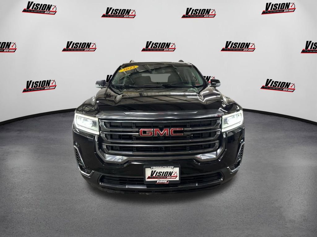 Used 2023 GMC Acadia AT4 image 2