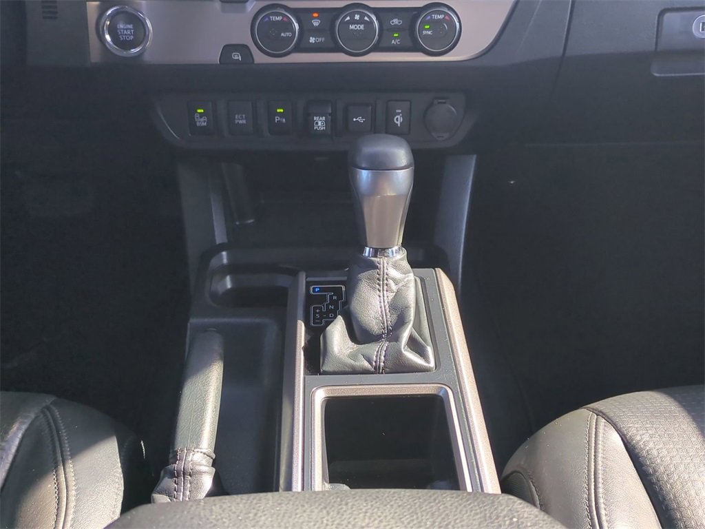 Used 2020 Toyota Tacoma Limited image 20