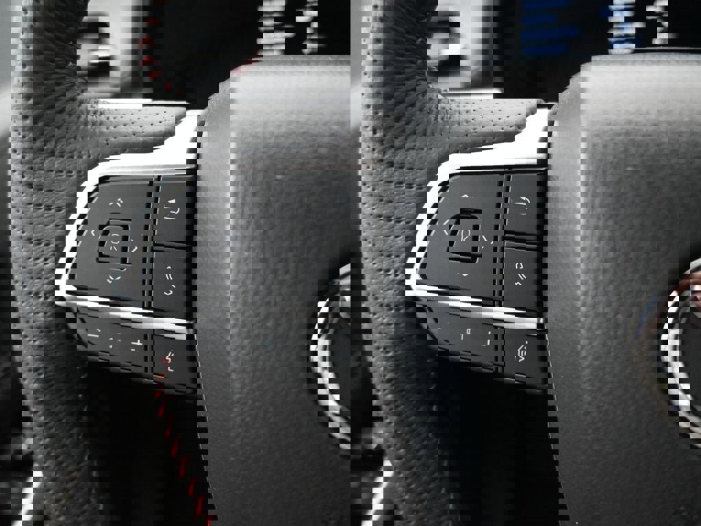 New 2025 Toyota Sienna XSE w/ XSE Premium Package image 19