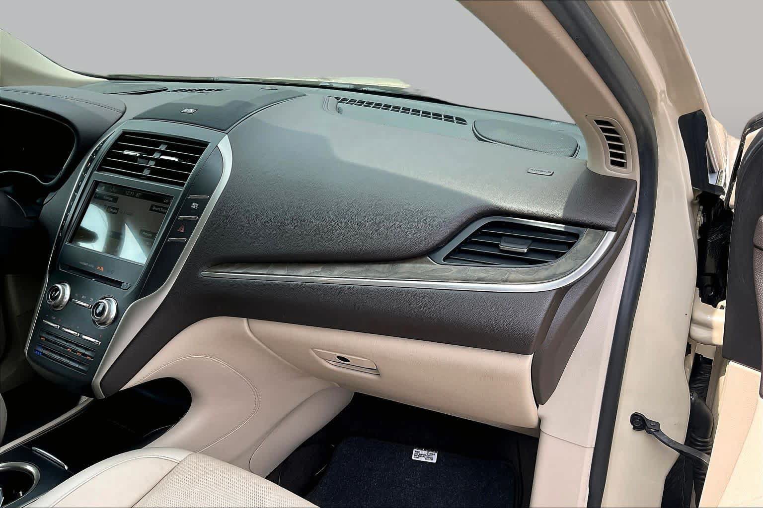 Used 2018 Lincoln MKC Reserve AWD/4WD image 18