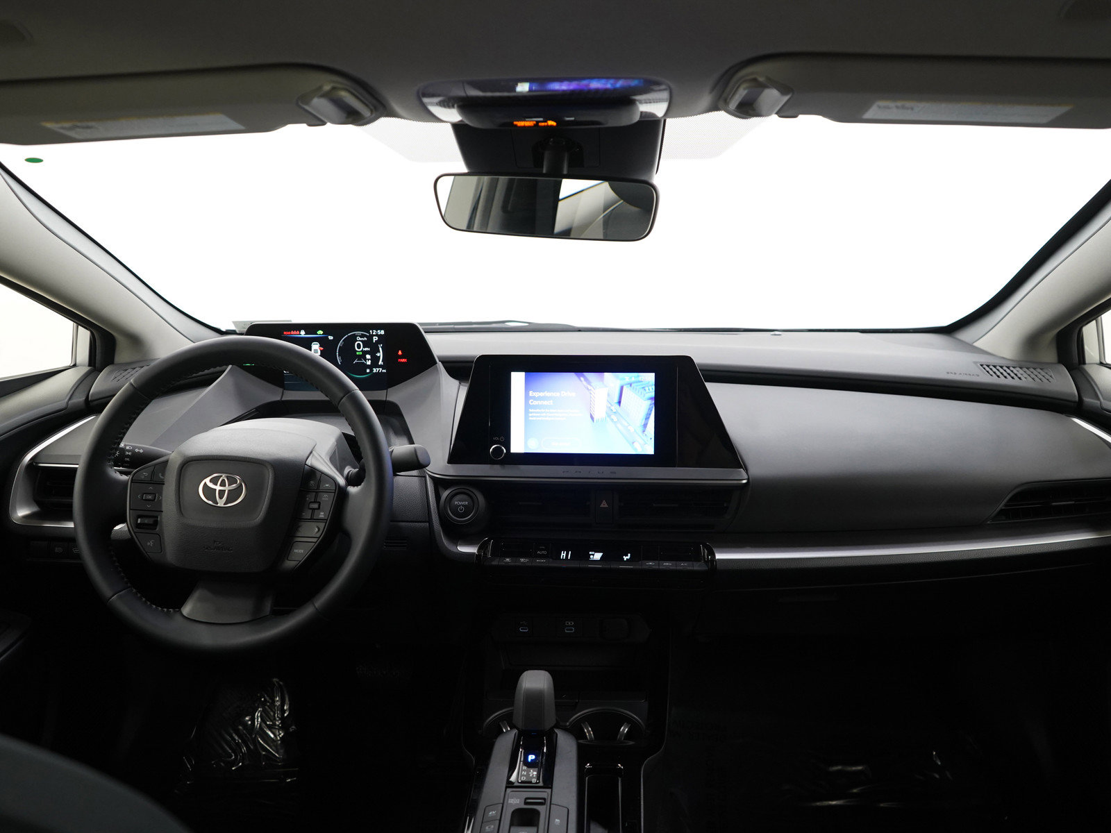 Used 2025 Toyota Prius LE image 14