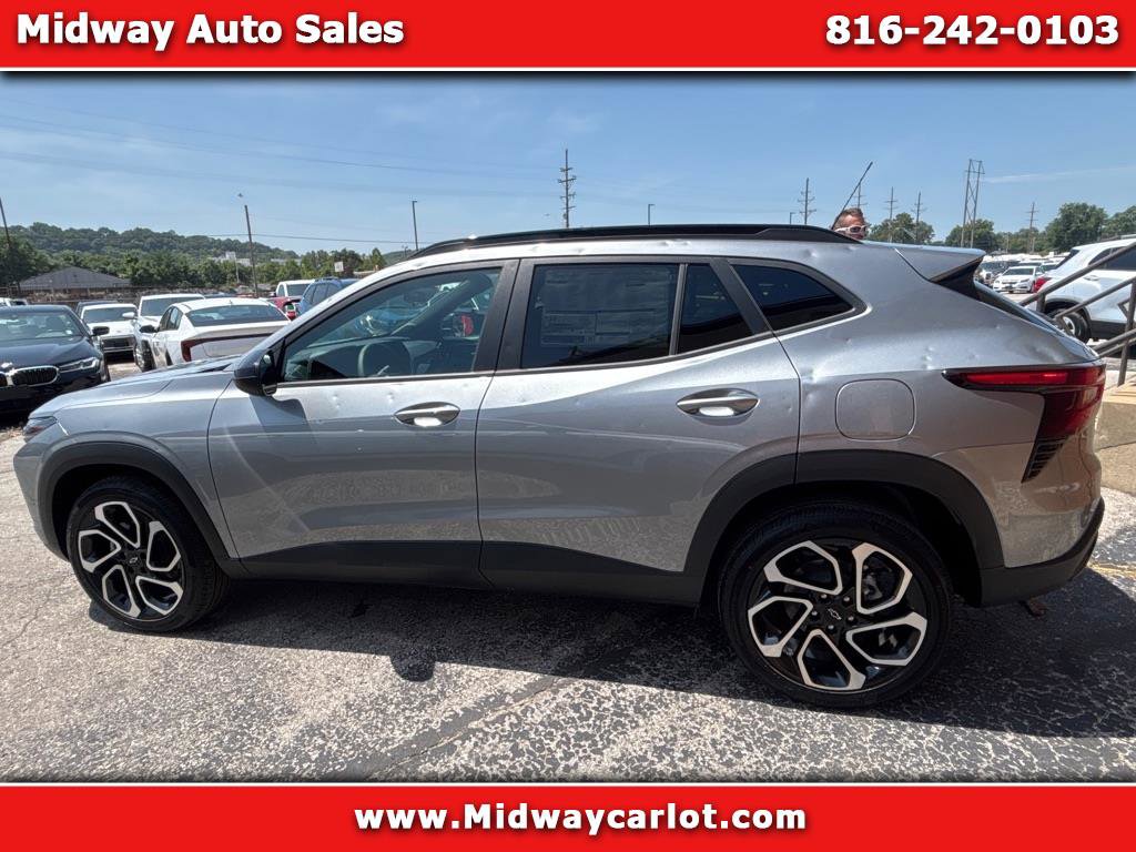 Used 2025 Chevrolet Trax RS w/ Sunroof Package