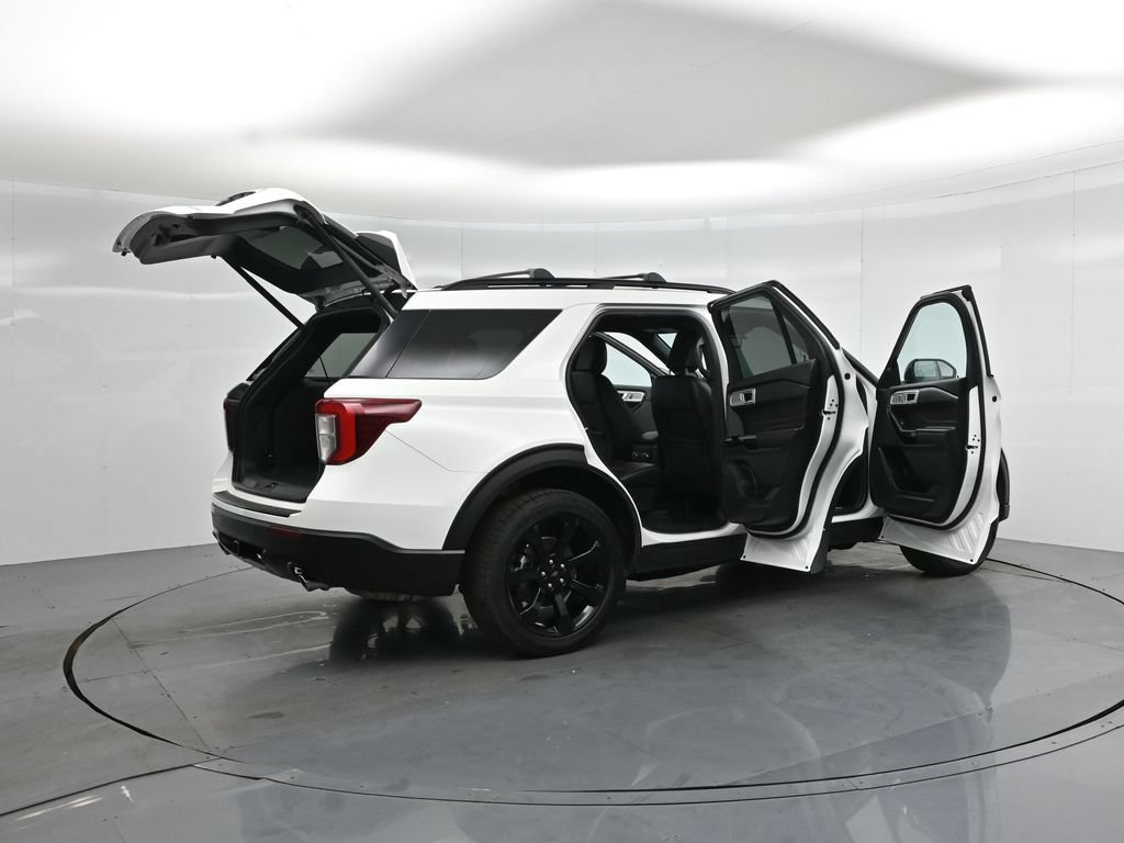 Certified 2023 Ford Explorer ST-Line w/ Class IV Trailer Tow Package AWD/4WD image 6