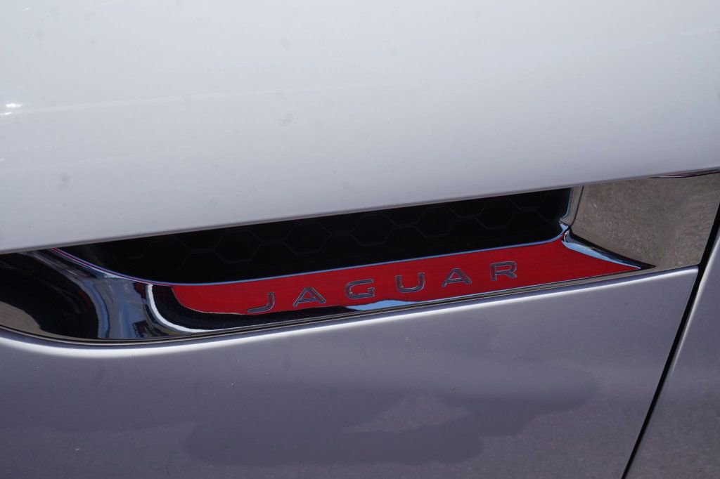 Used 2015 Jaguar F-TYPE S RWD image 12