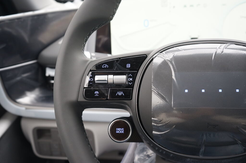 New 2025 Hyundai Ioniq 6 SEL AWD/4WD image 26
